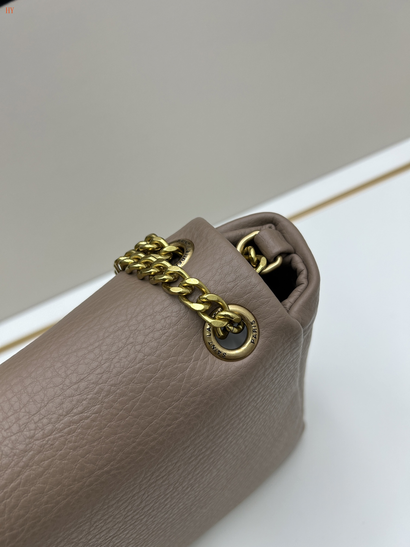 yves saint laurent 28x19x9 cm beige leather handbag - Image 5