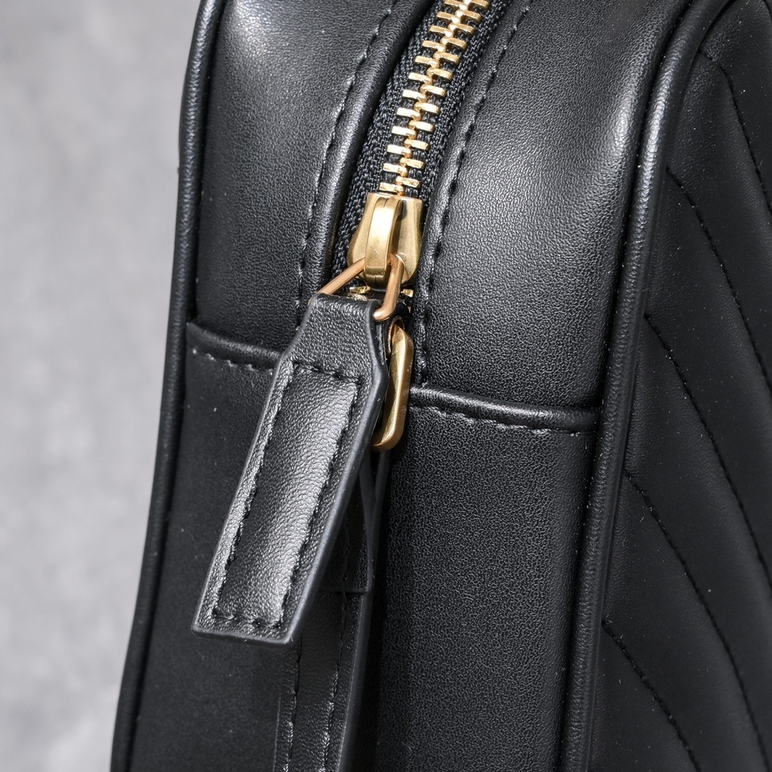 yves saint laurent black chevron crossbody bag 23x16x6cm - Image 5