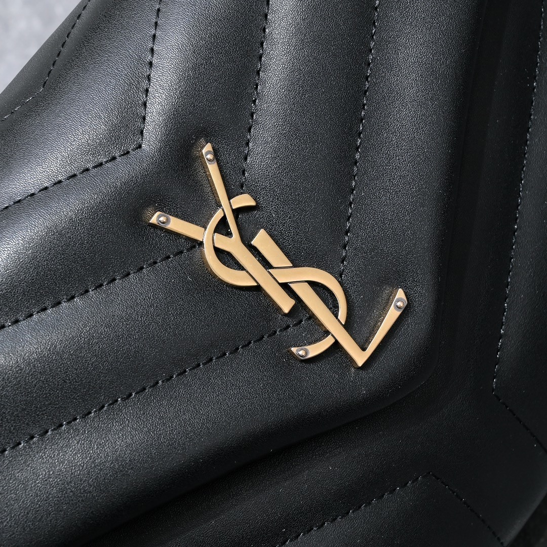 yves saint laurent 24cm black chevron shoulder bag - Image 5