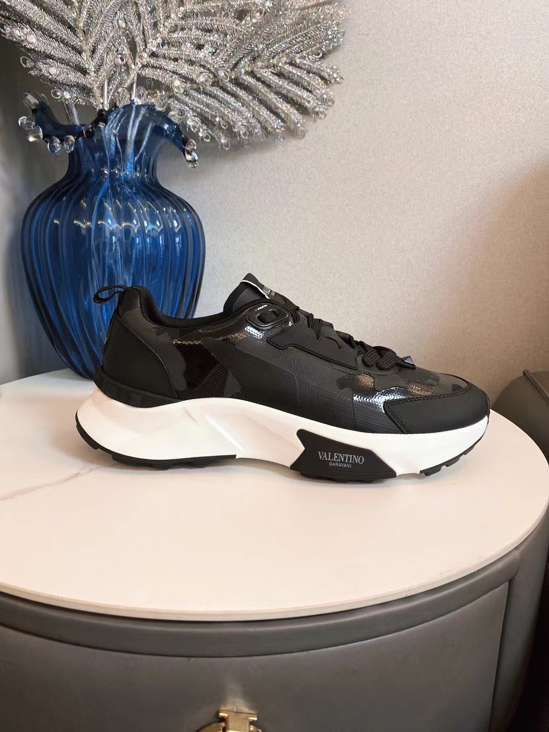 valentino unisex sneakers - size 35-44 - Image 5