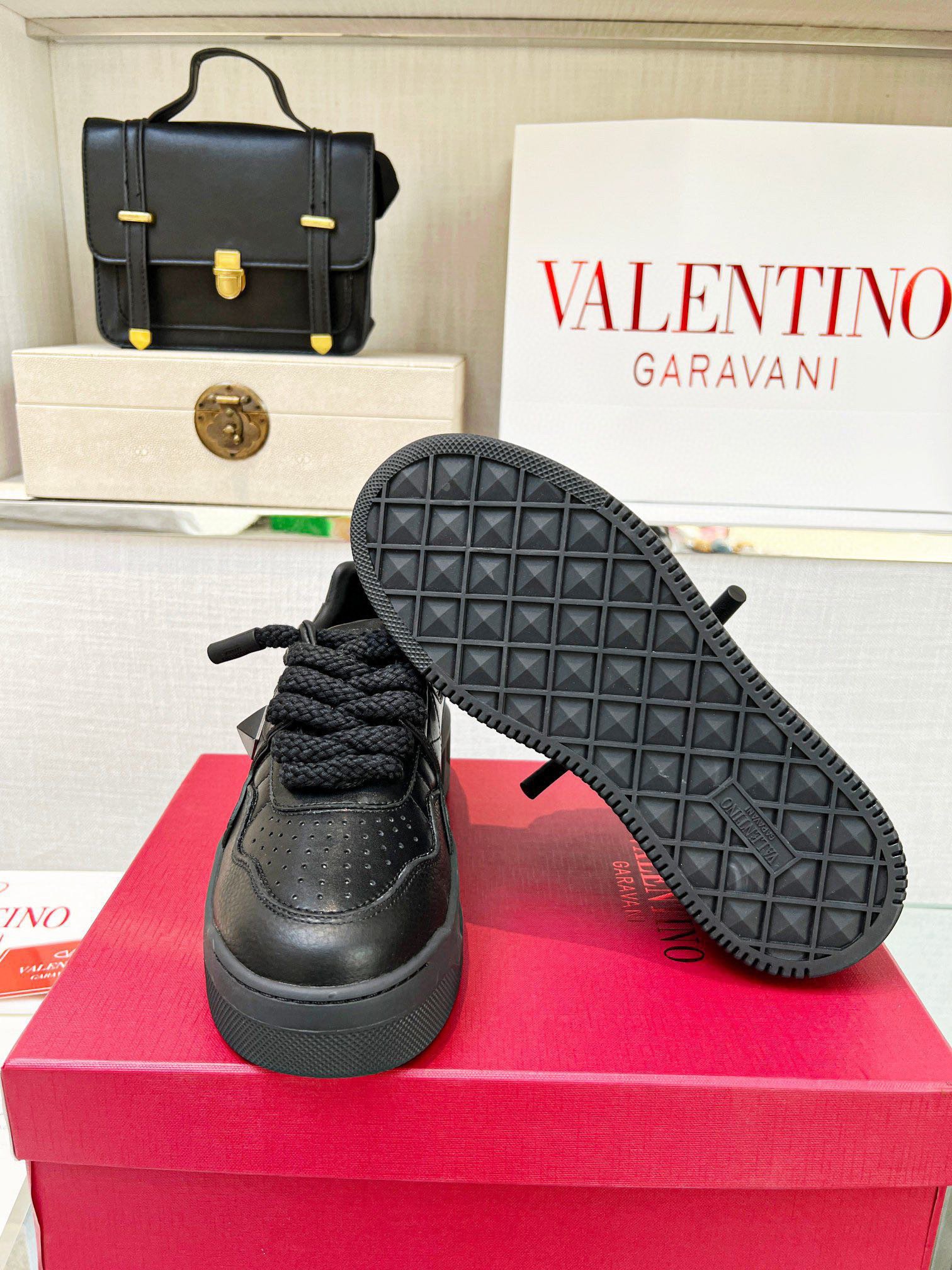 valentino garavani black sneakers, couples size 35-44 - Image 5