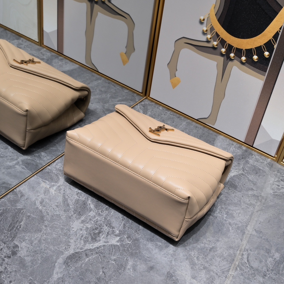 yves saint laurent beige quilted handbag 31*22*11 - Image 5