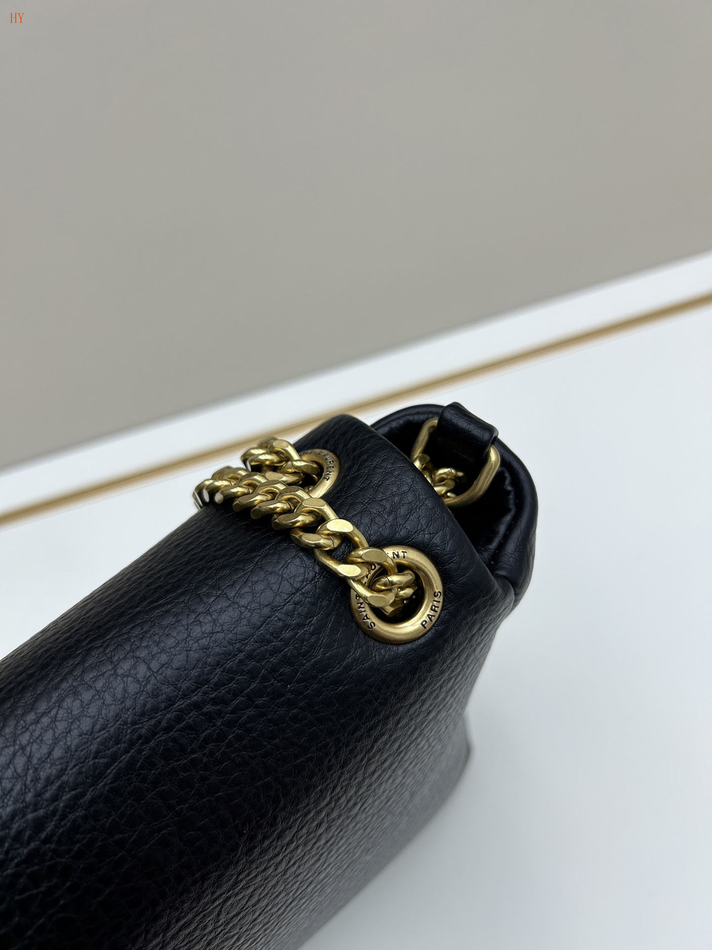 yves saint laurent black leather shoulder bag 28x19x9 cm - Image 5