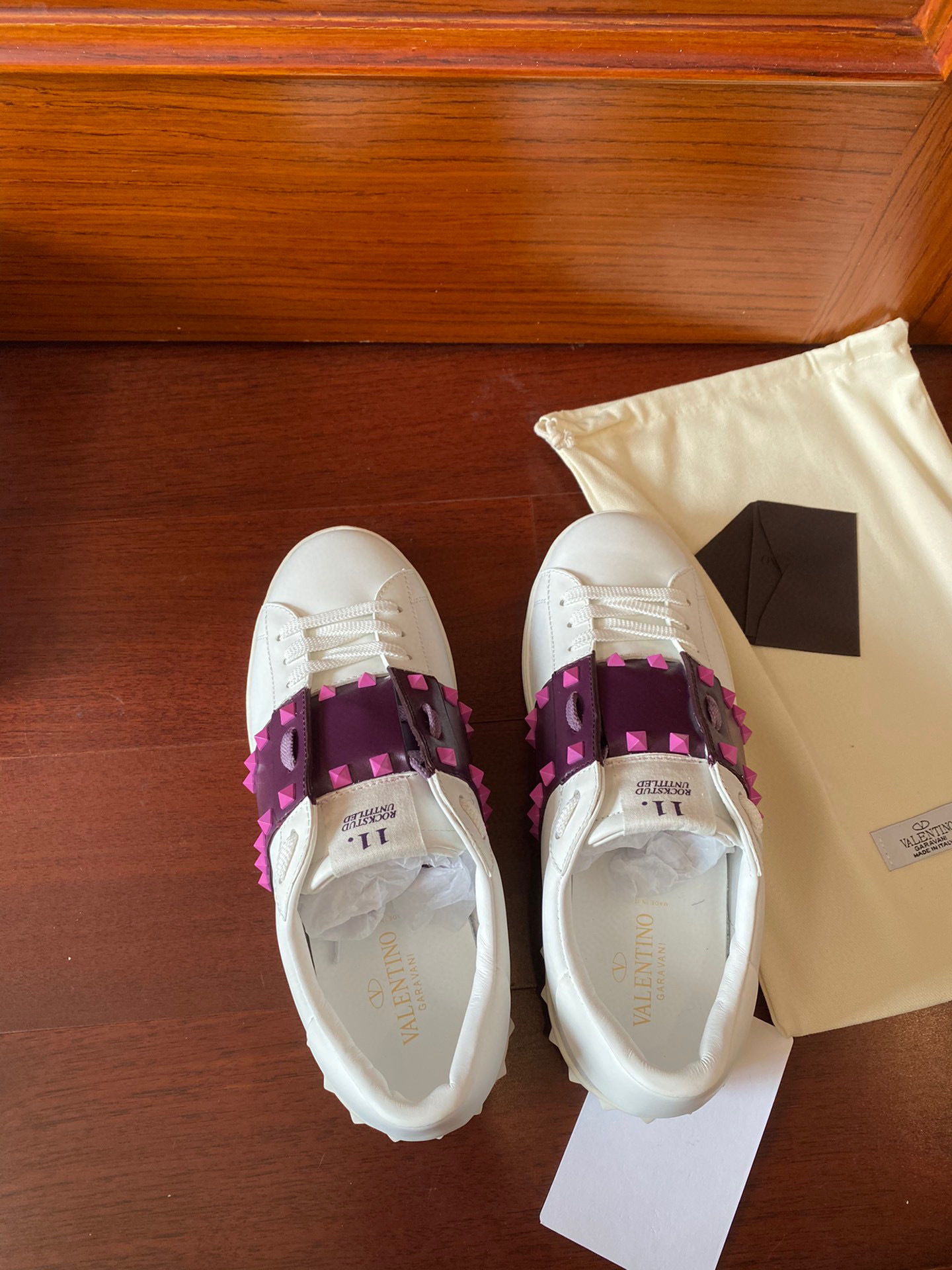 valentino unisex sneakers 35-44 with studded strap - Image 5