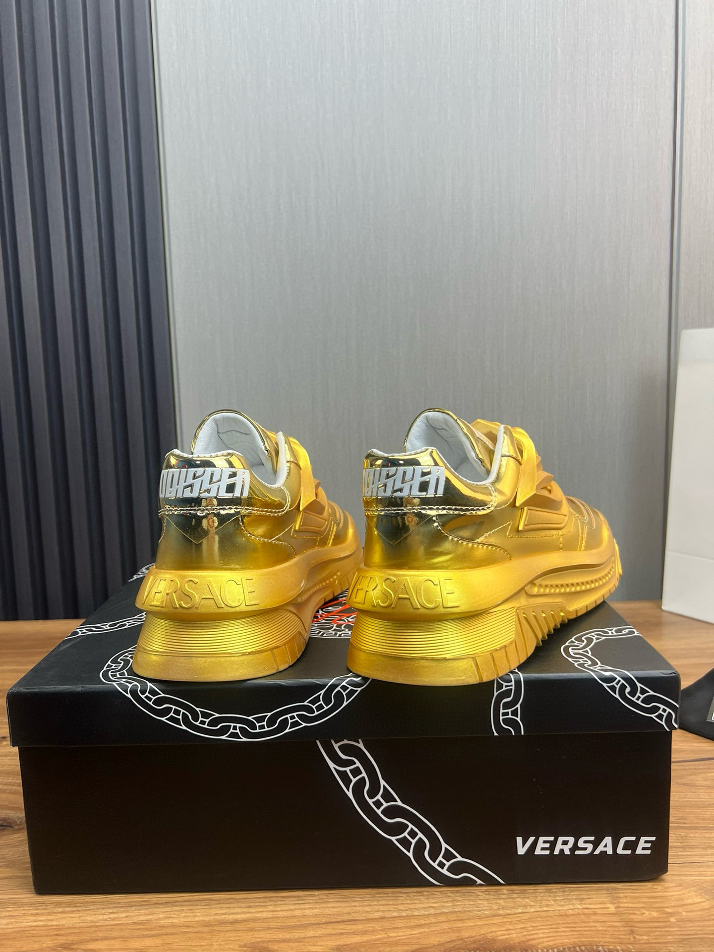 versace casual shoes - gold - sizes 38/44 - Image 6