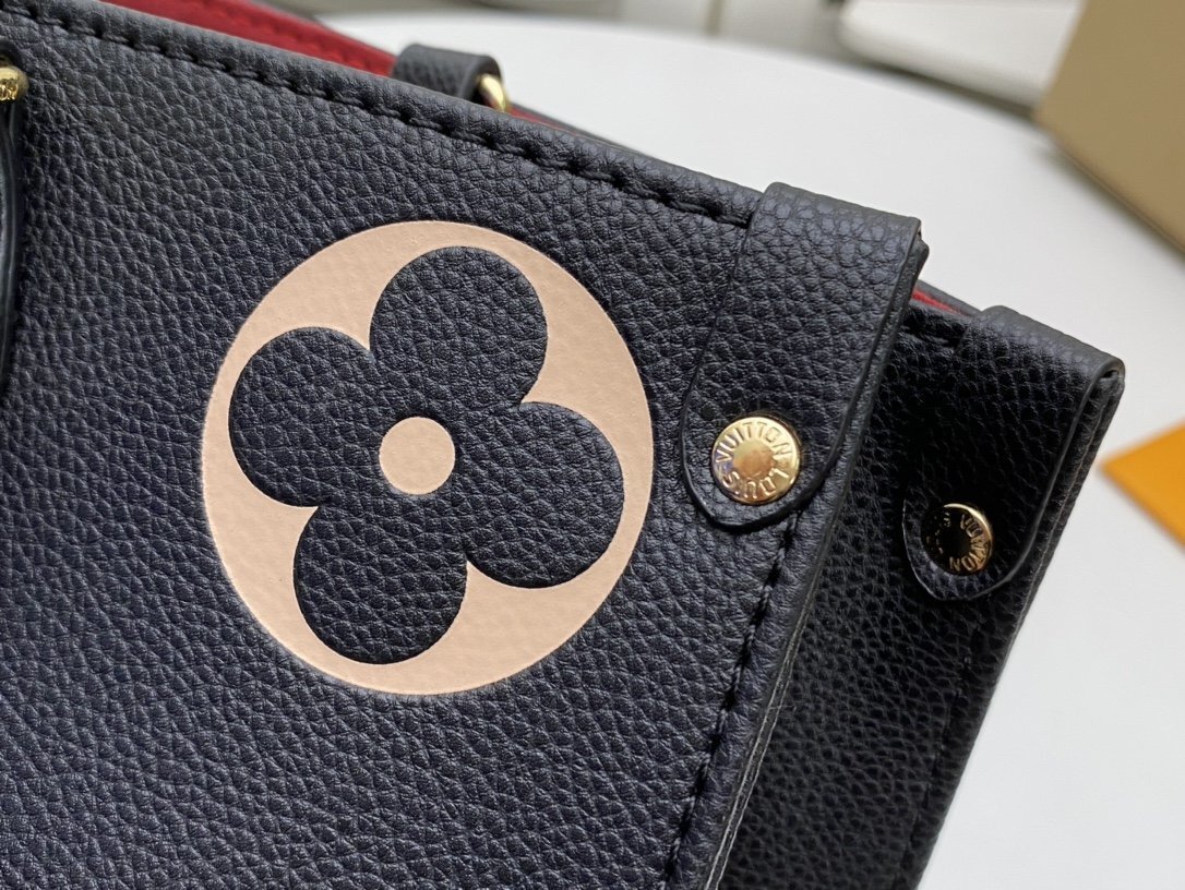 louis vuitton monogram tote bag 34*26*13 - Image 6