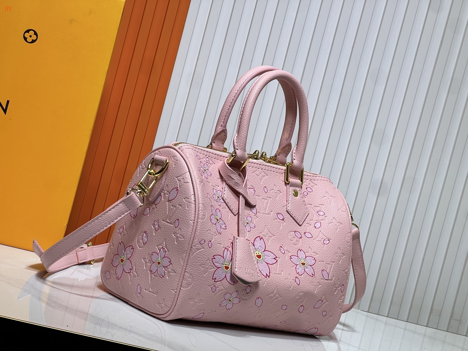 louis vuitton pink floral handbag 25*19*15 - Image 6