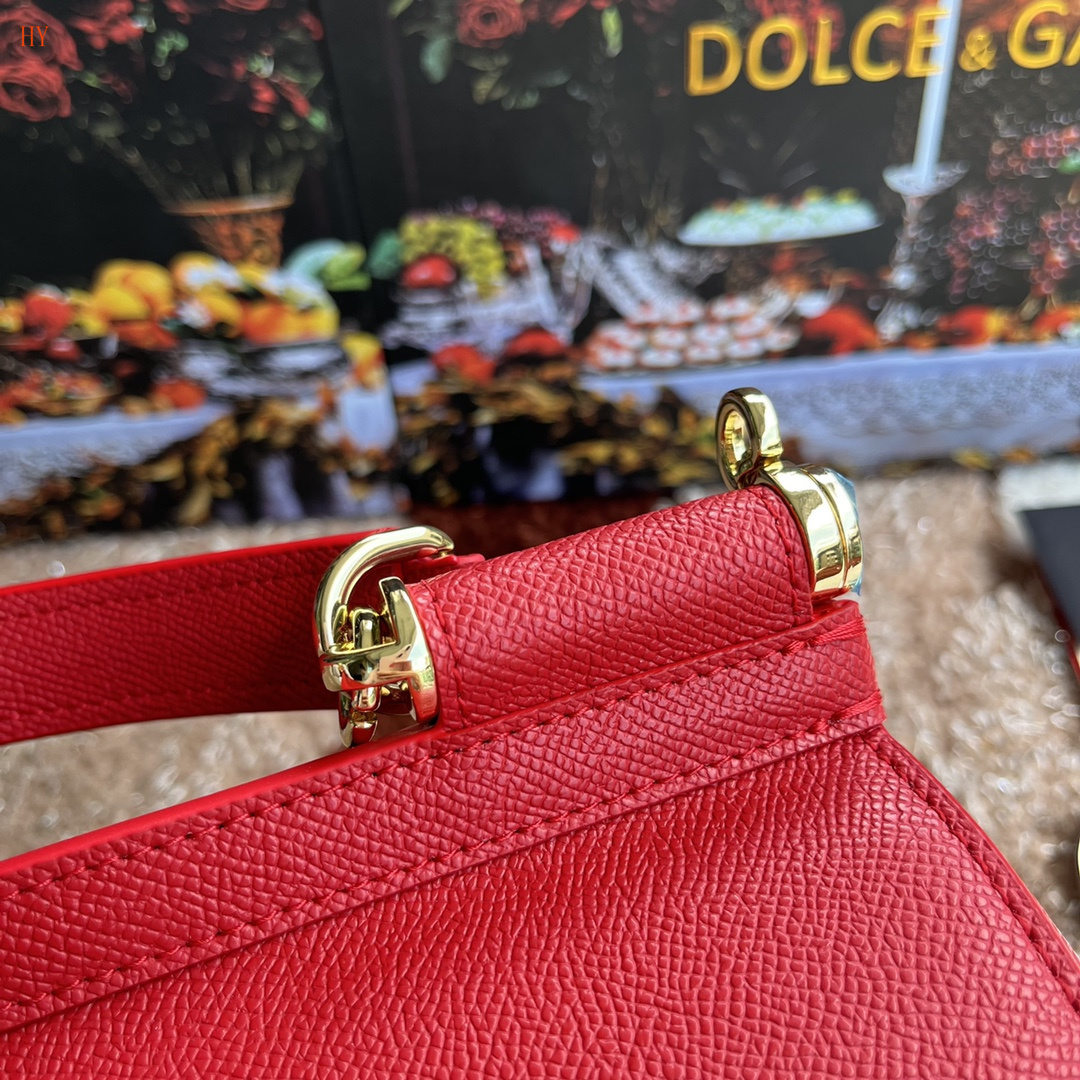 dolce & gabbana red handbag 25x20x12 cm - Image 6