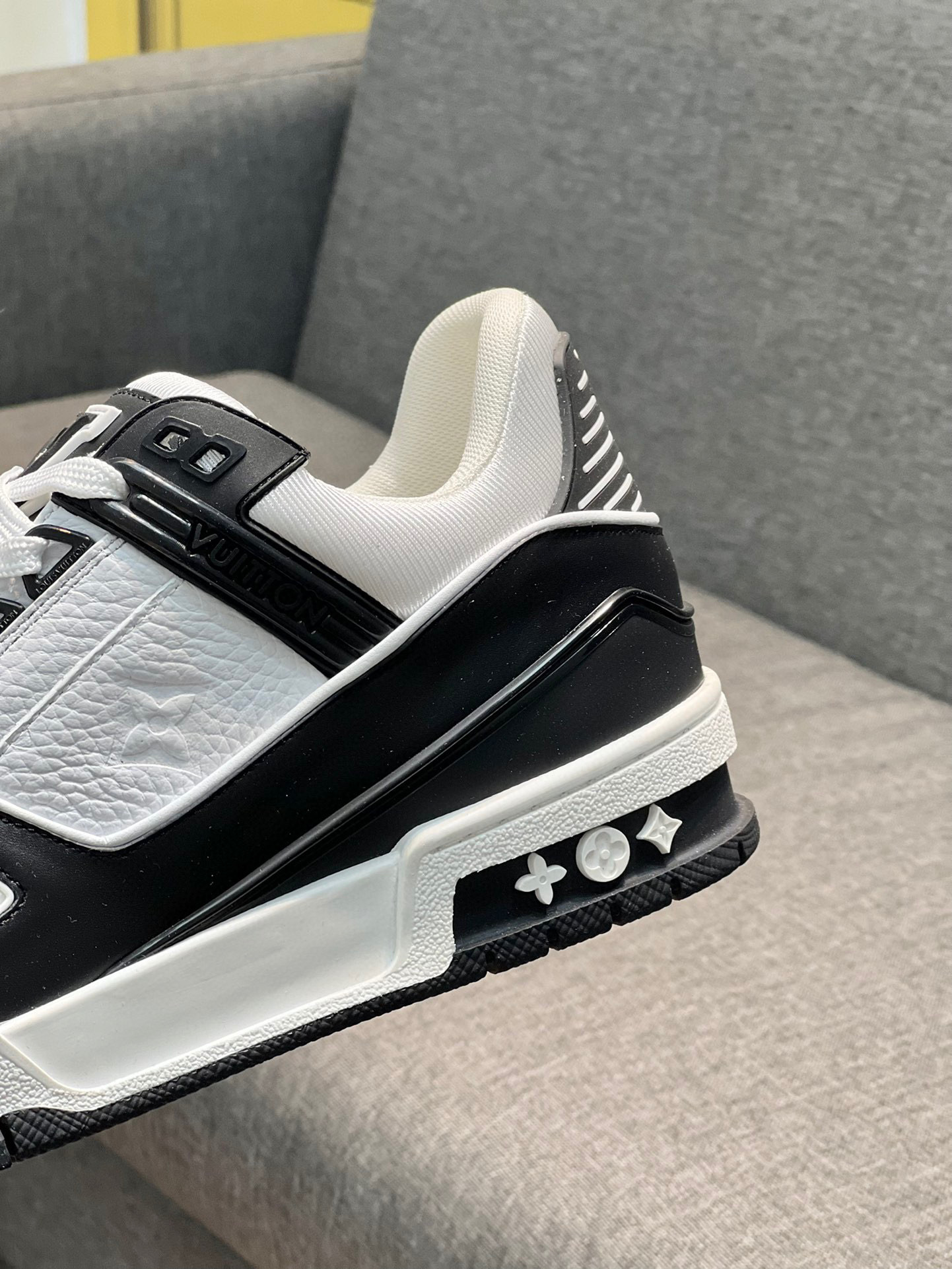 louis vuitton stellar sneaker 40 n - Image 6