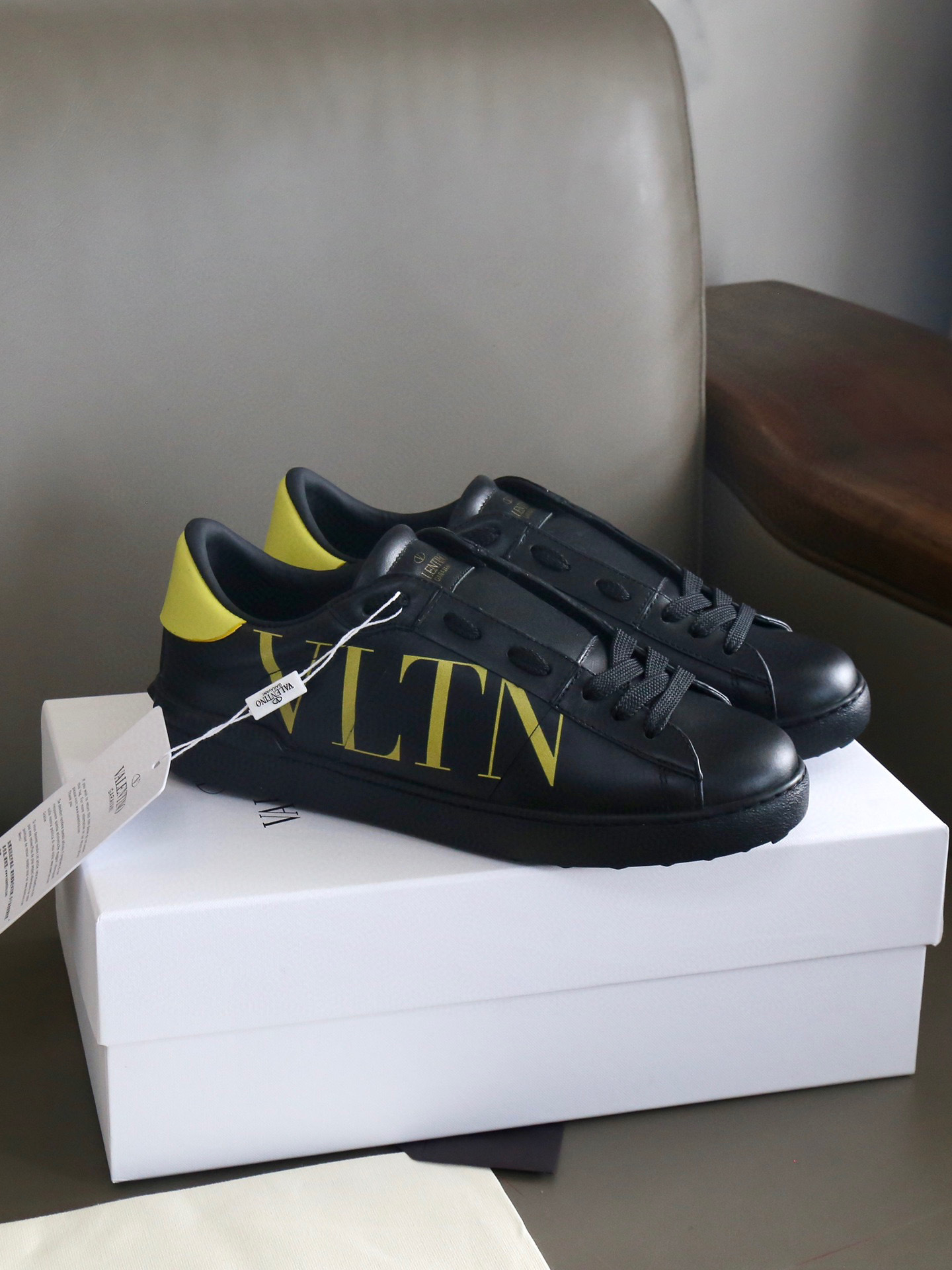 valentino vltn black sneakers - unisex sizes 35-44 - Image 6
