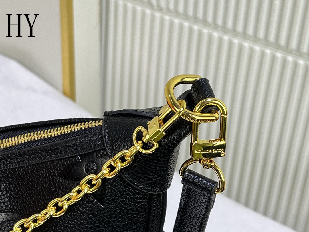 louis vuitton black leather handbag with chain strap - 38 x 26 x 10 cm - Image 6