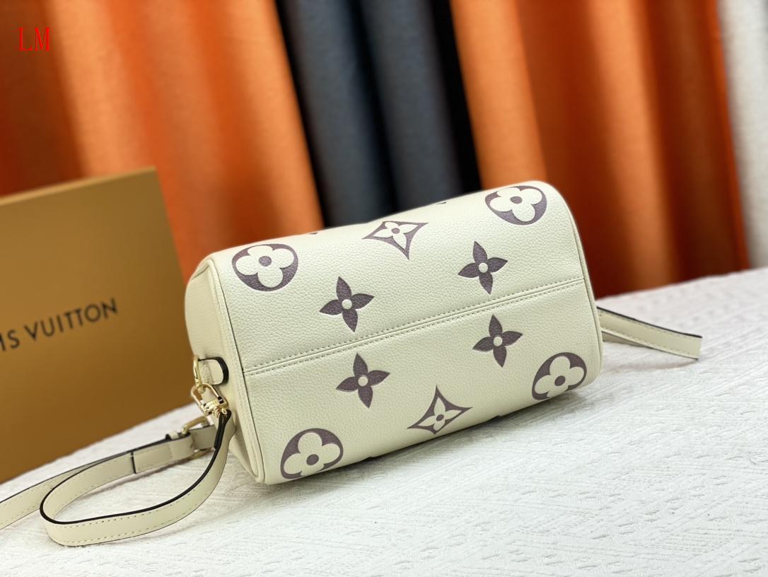 louis vuitton monogram canvas handbag 24x19x15 cm - Image 6