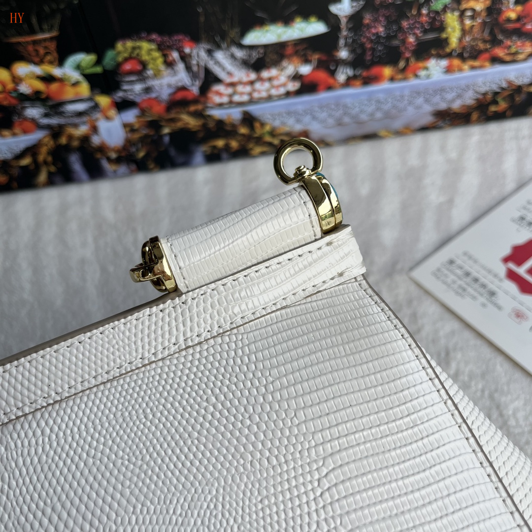 dolce & gabbana dg logo handbag - 25x20x12 cm - Image 6