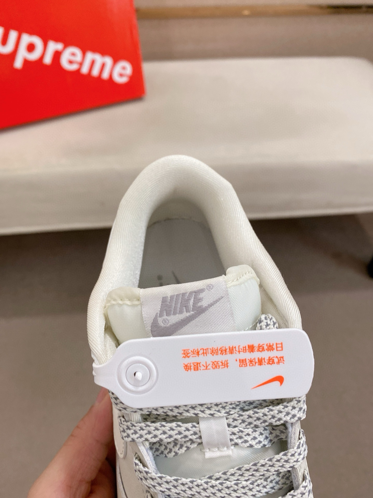 supreme x nike dunk low white sneakers - size 35/44 - Image 6