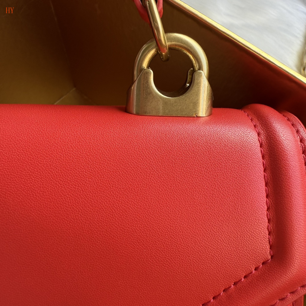 dolce & gabbana red heart bag 19*13*4.5, model 532024 - Image 6