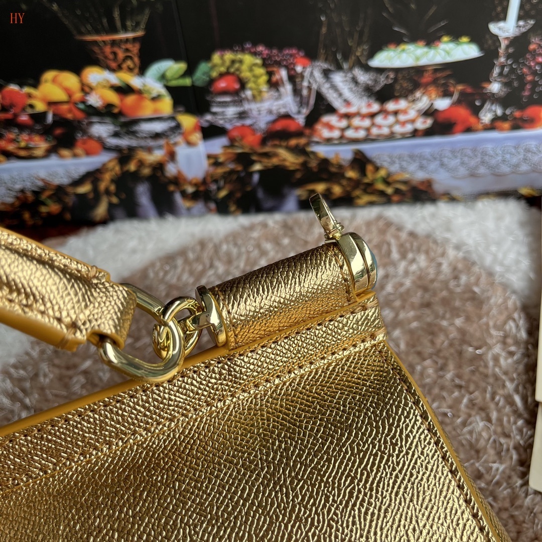dolce & gabbana gold handbag 18x11x6 cm - 532003 - Image 6