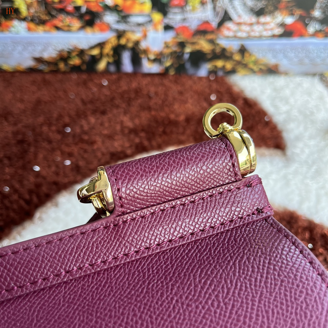 dolce & gabbana 25*20*12 handbag - burgundy - Image 6