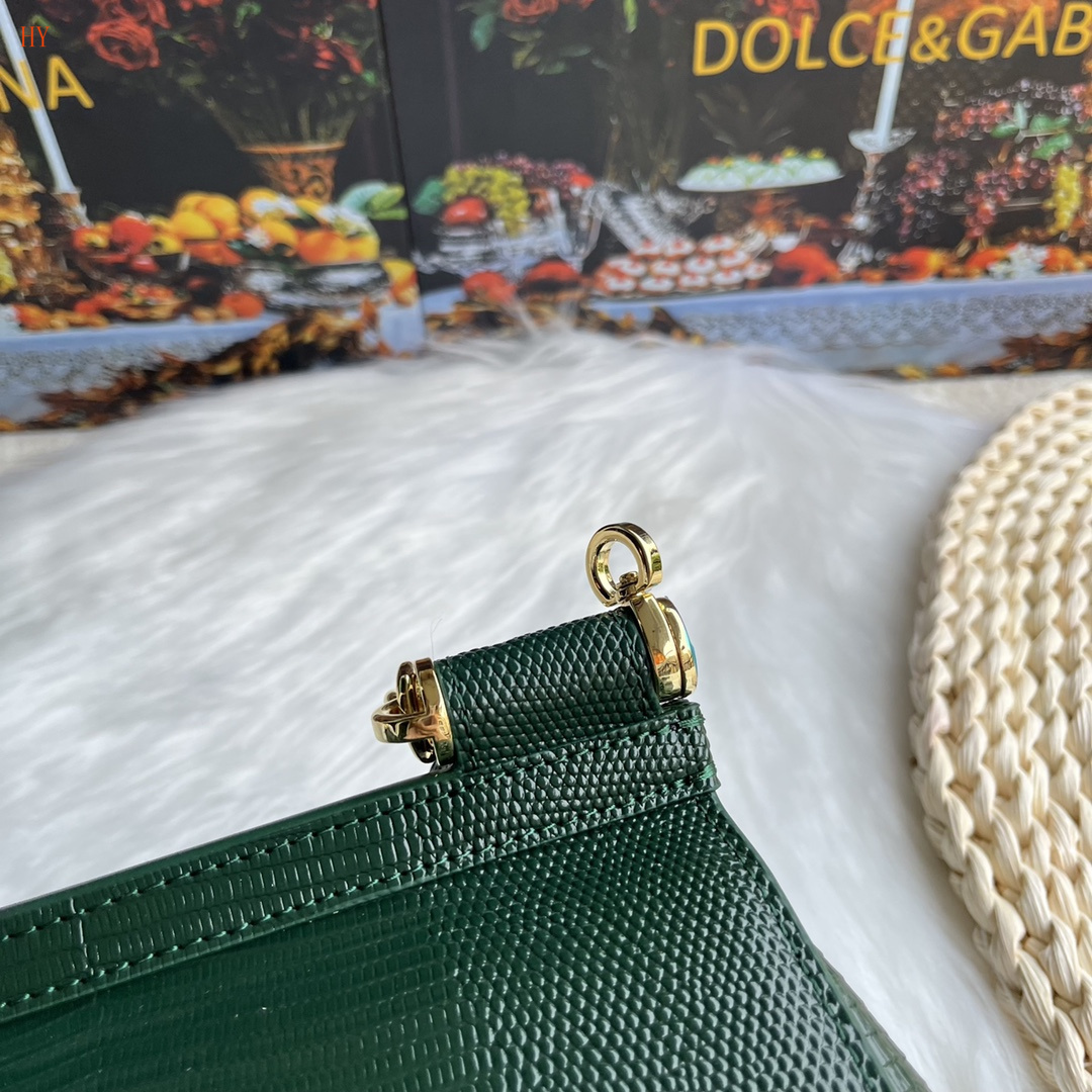 dolce & gabbana green crocodile-embossed handbag 20*17*7 - Image 6