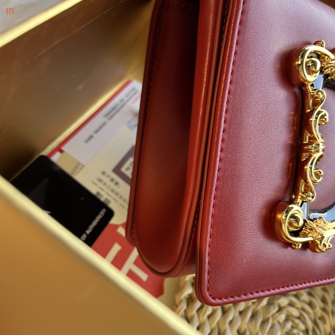 dolce & gabbana dg logo red leather bag 21x15x4 cm - Image 6