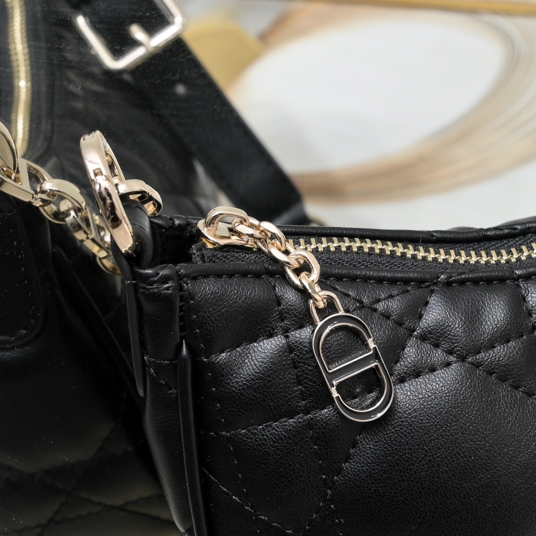 dior black quilted handbag 27x16 cm - Image 6