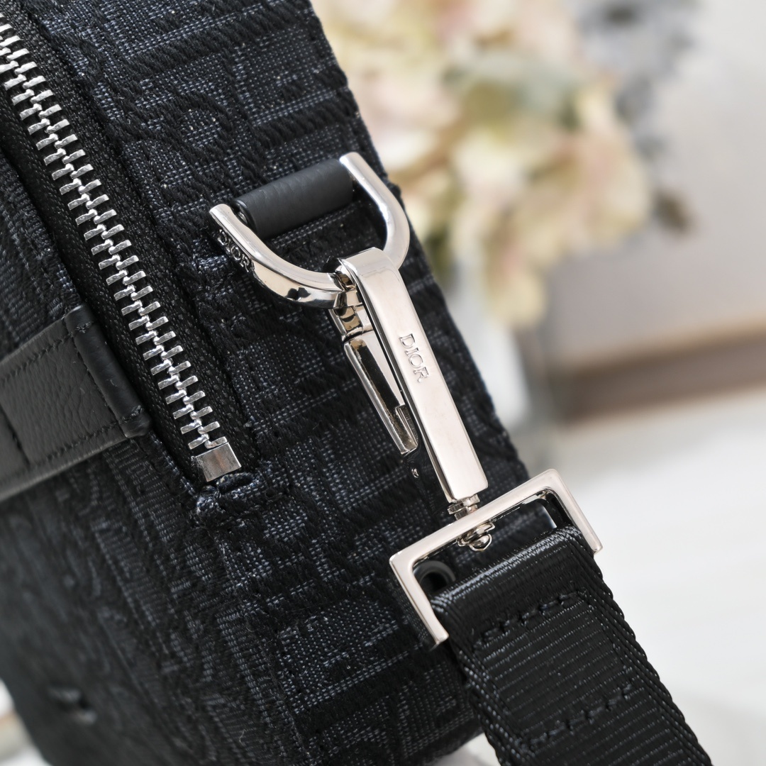 dior black monogram crossbody bag 22*15*6 - Image 6