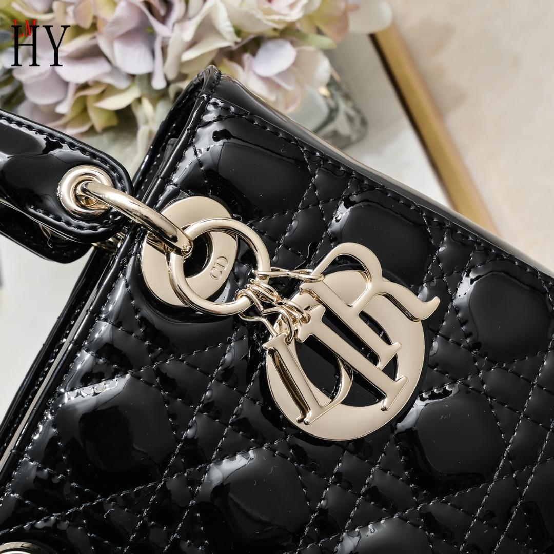 dior black patent leather handbag 20cm - Image 6