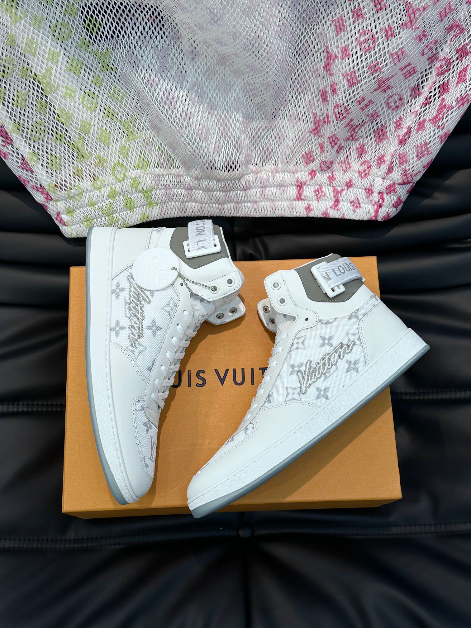 louis vuitton white sneakers size 38-44 - Image 6