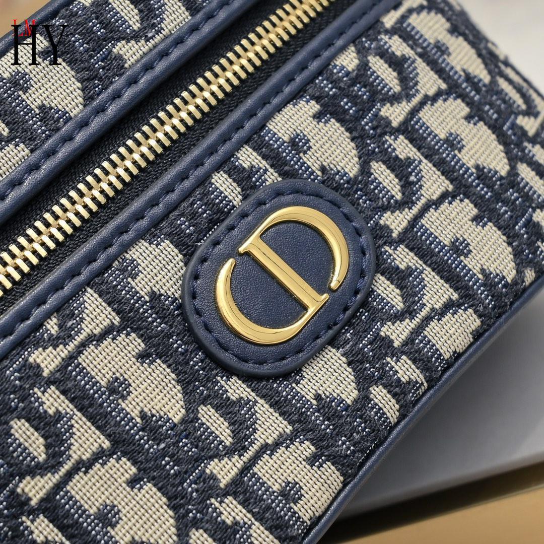 dior 16.5x8x9.5 cosmetic case - navy - Image 6