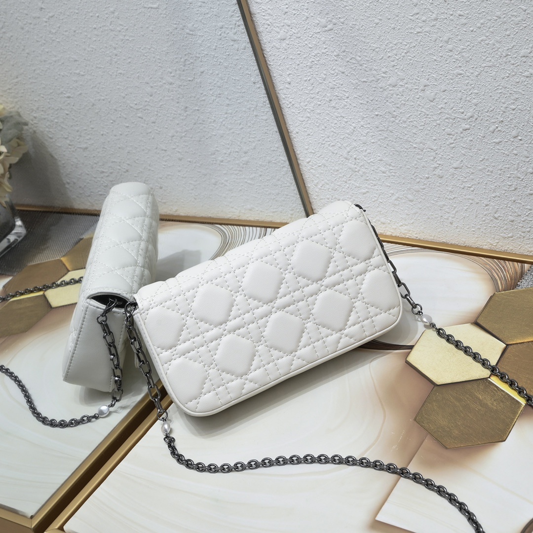 dior quilted white leather crossbody bag - 18.5x10x4 cm - Image 6