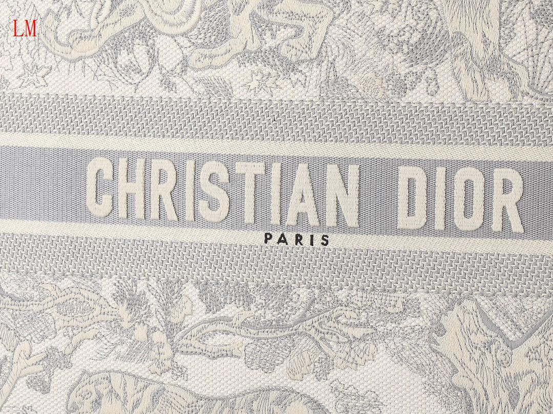 christian dior 42x35x18.5 cm tote bag - elegant design - Image 6