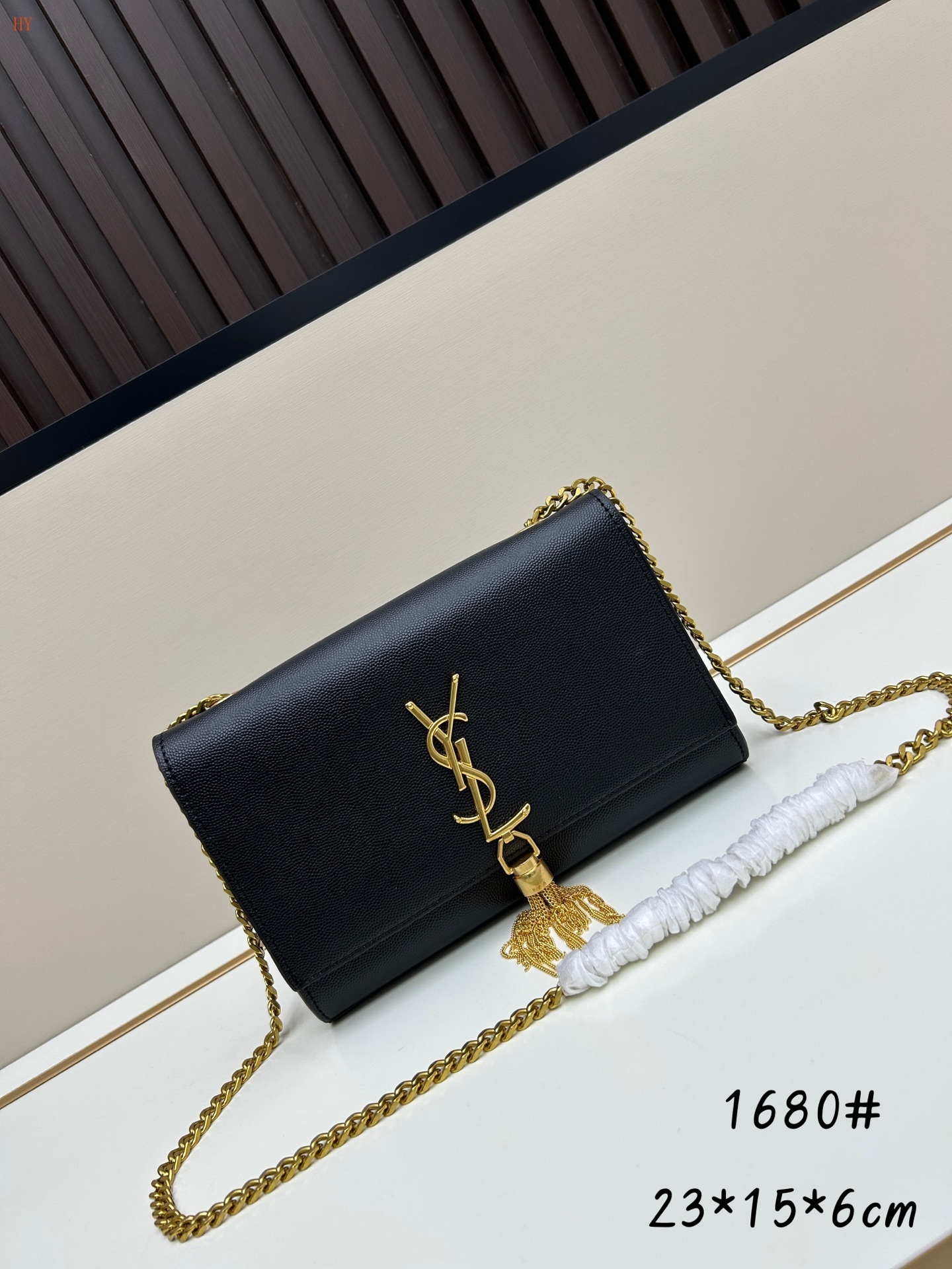 yves saint laurent black crossbody bag 23*15*6 cm