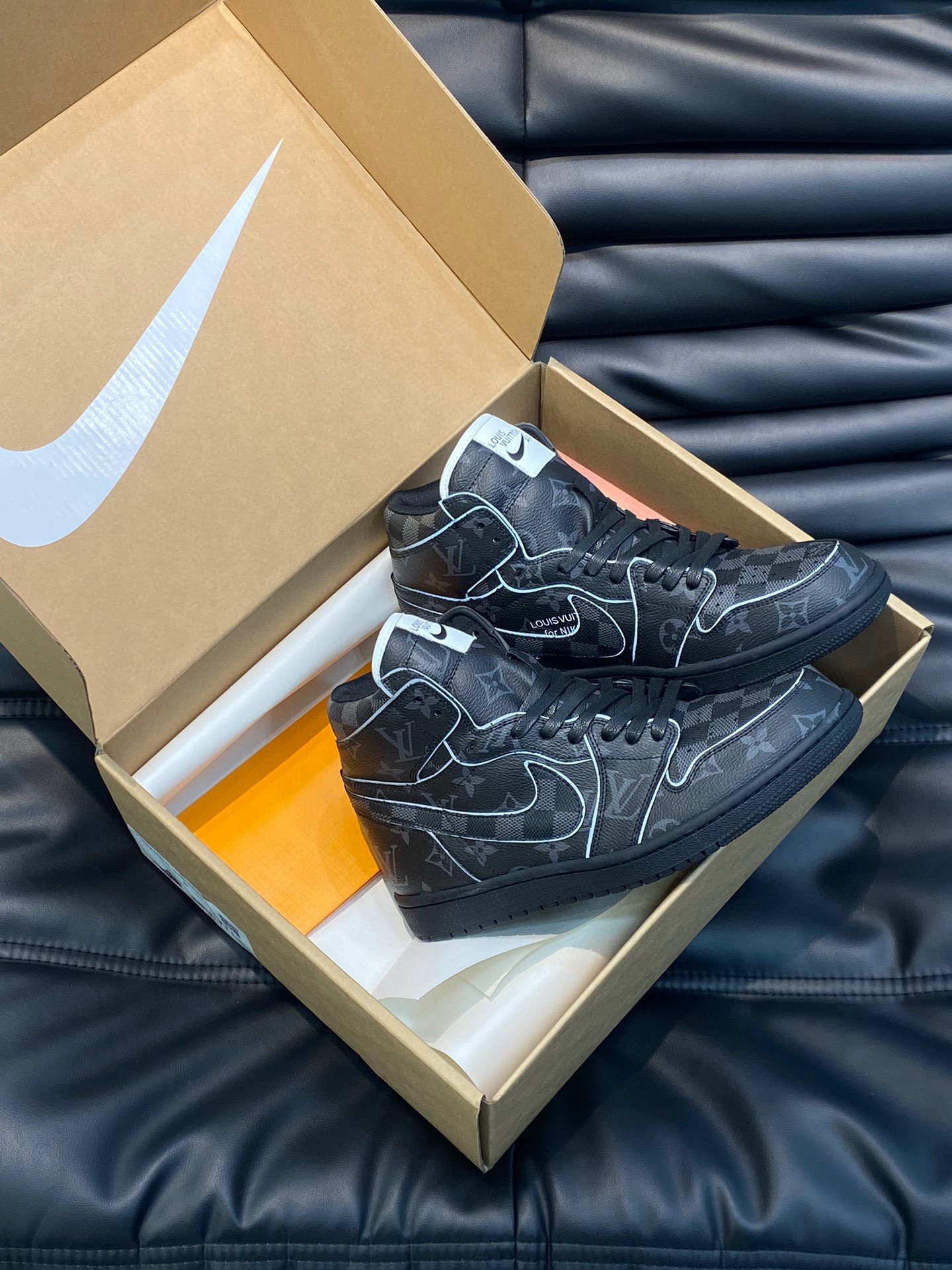 louis vuitton high-top sneakers 38-44 - Image 6