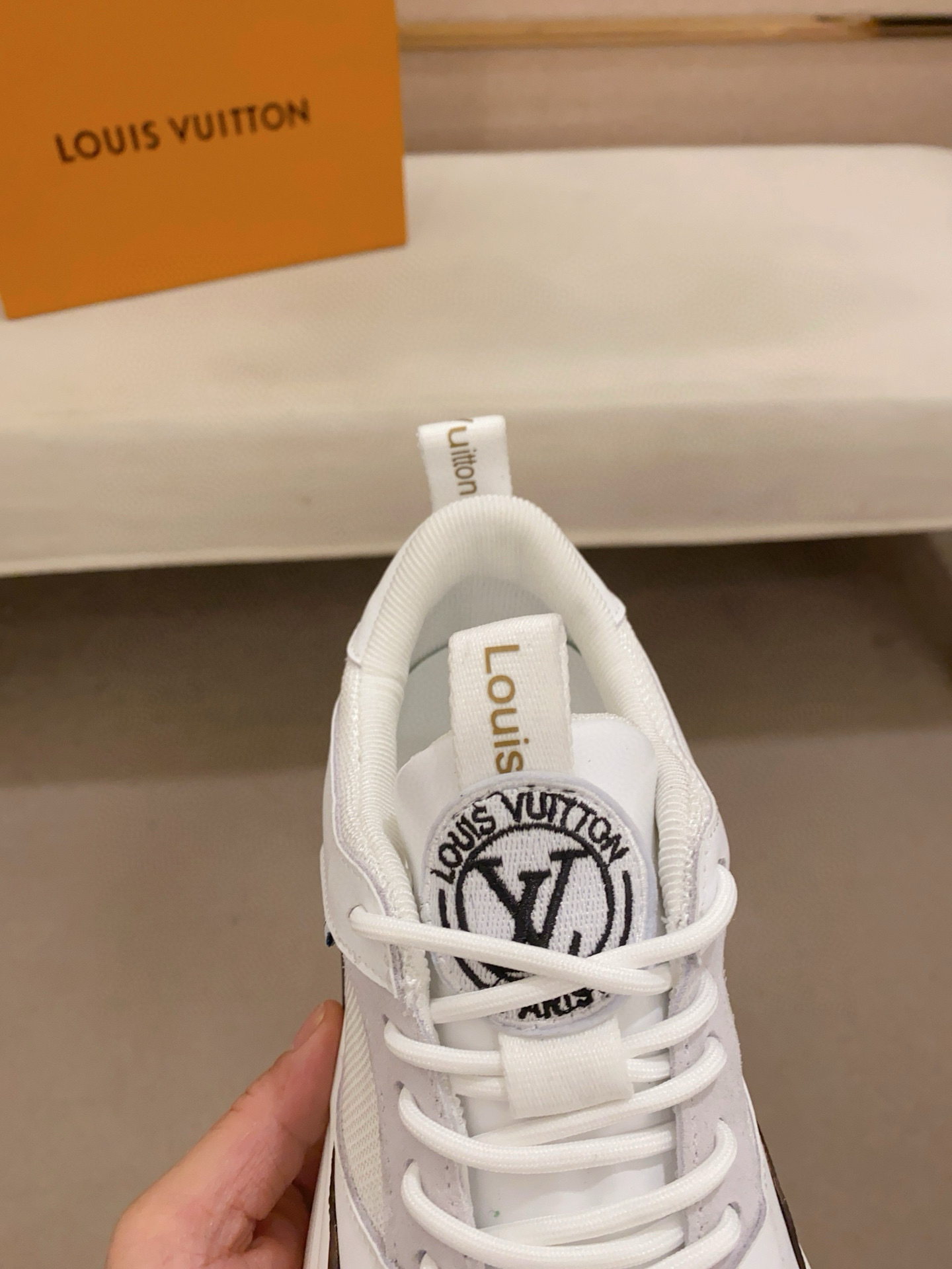 louis vuitton l casual shoes 38/44 - Image 6