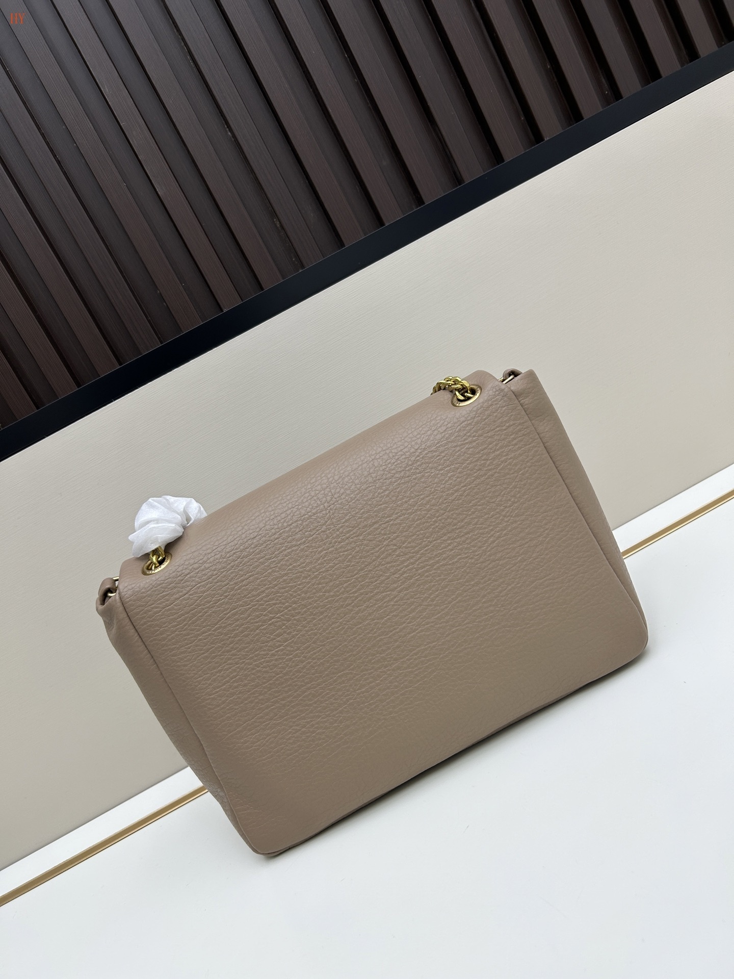 yves saint laurent 28x19x9 cm beige leather handbag - Image 6