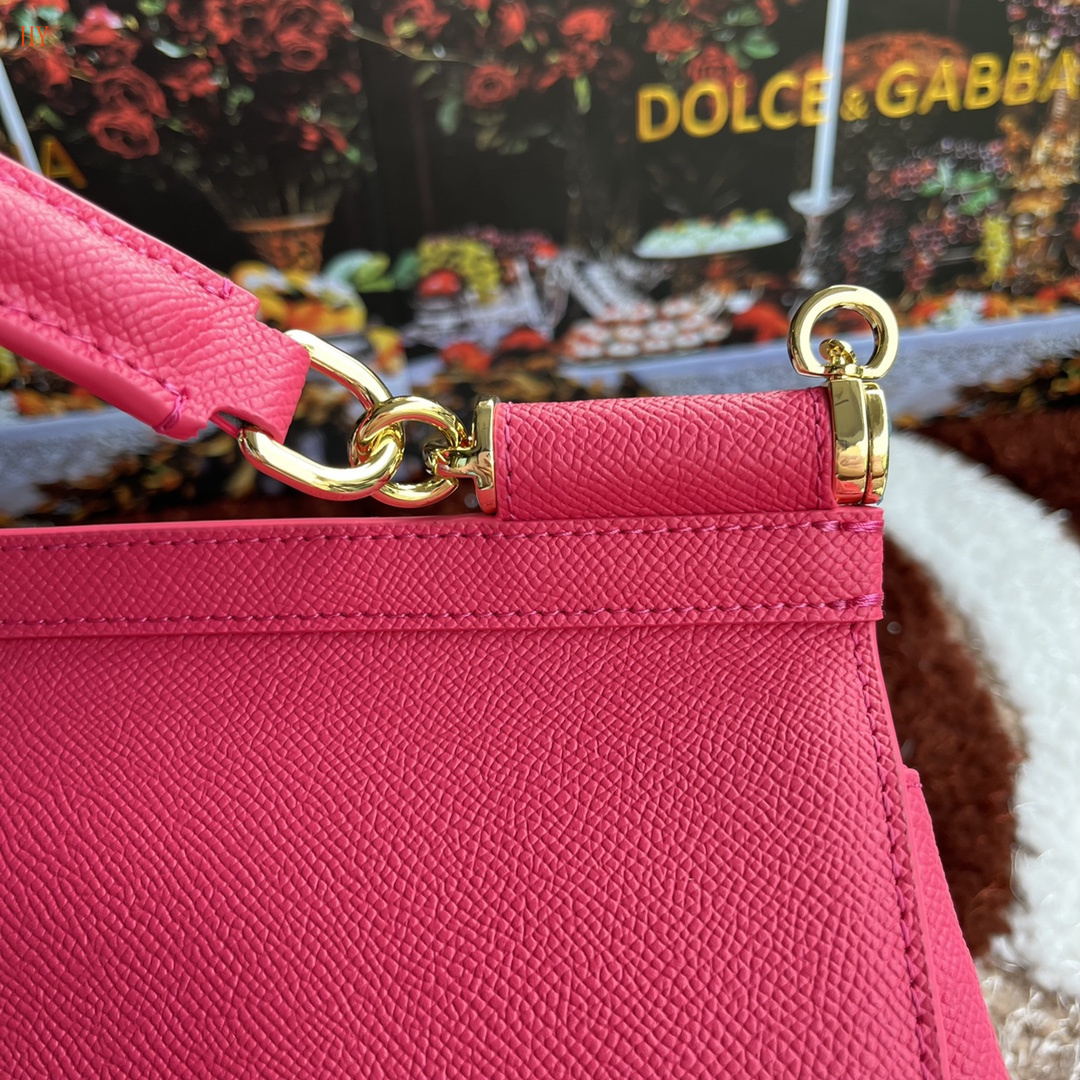 dolce & gabbana pink handbag 25*20*12 cm - Image 6