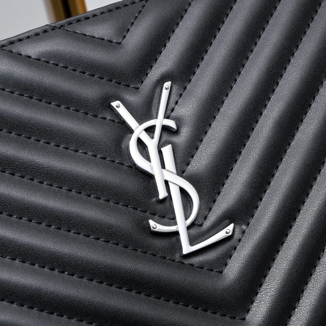 yves saint laurent black chevron clutch bag - 30cm - Image 6