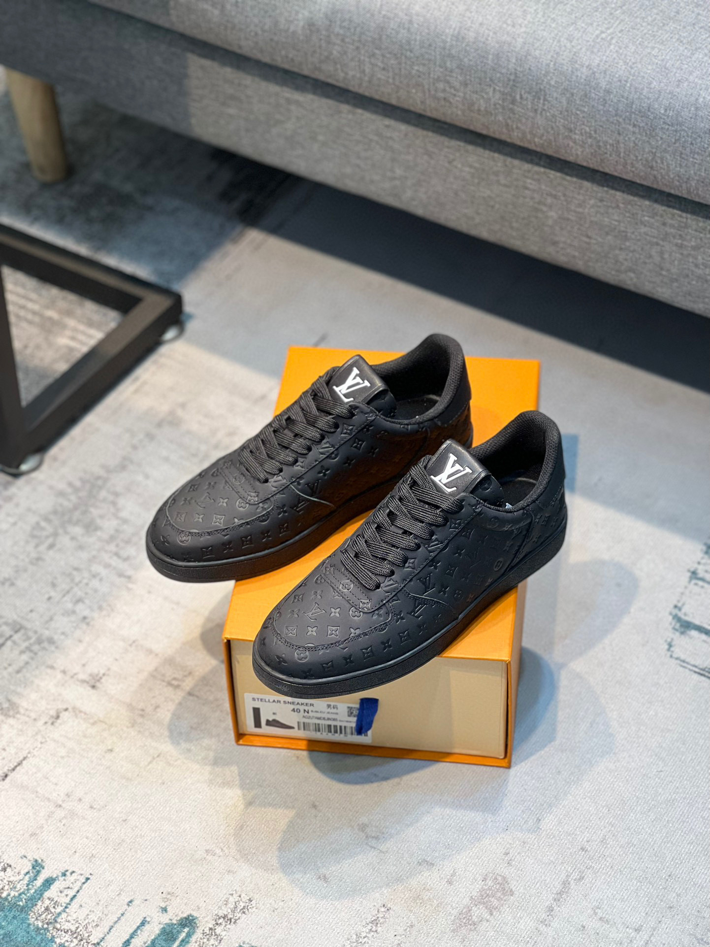 louis vuitton stellar sneakers - size 40