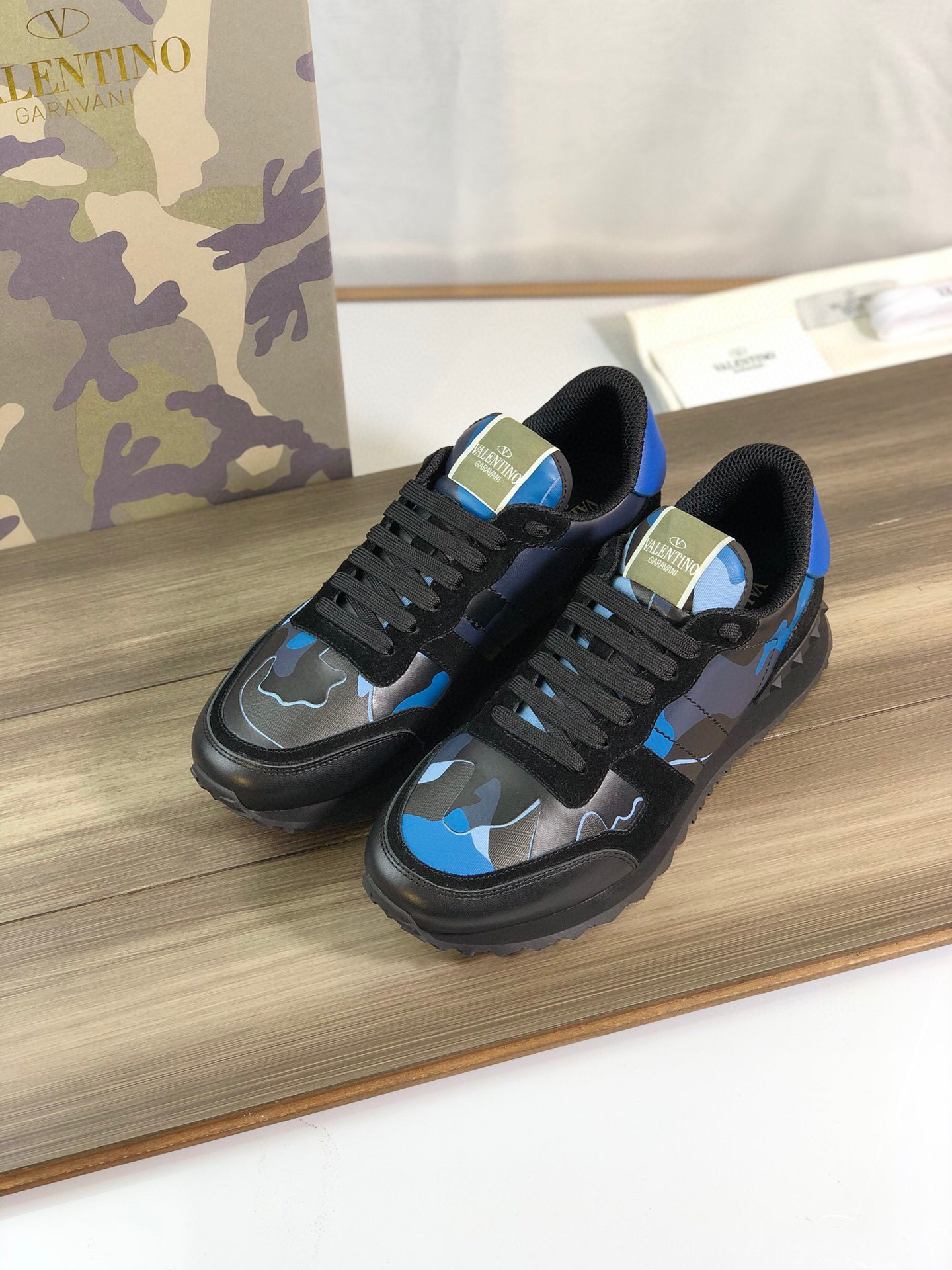valentino camouflage sneakers size 38-44