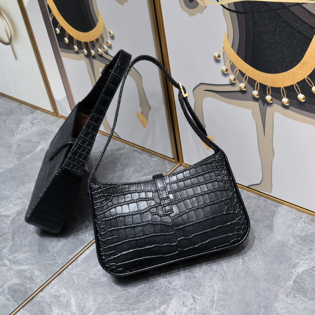 yves saint laurent black crocodile-effect handbag 24.5x16x6cm - Image 6