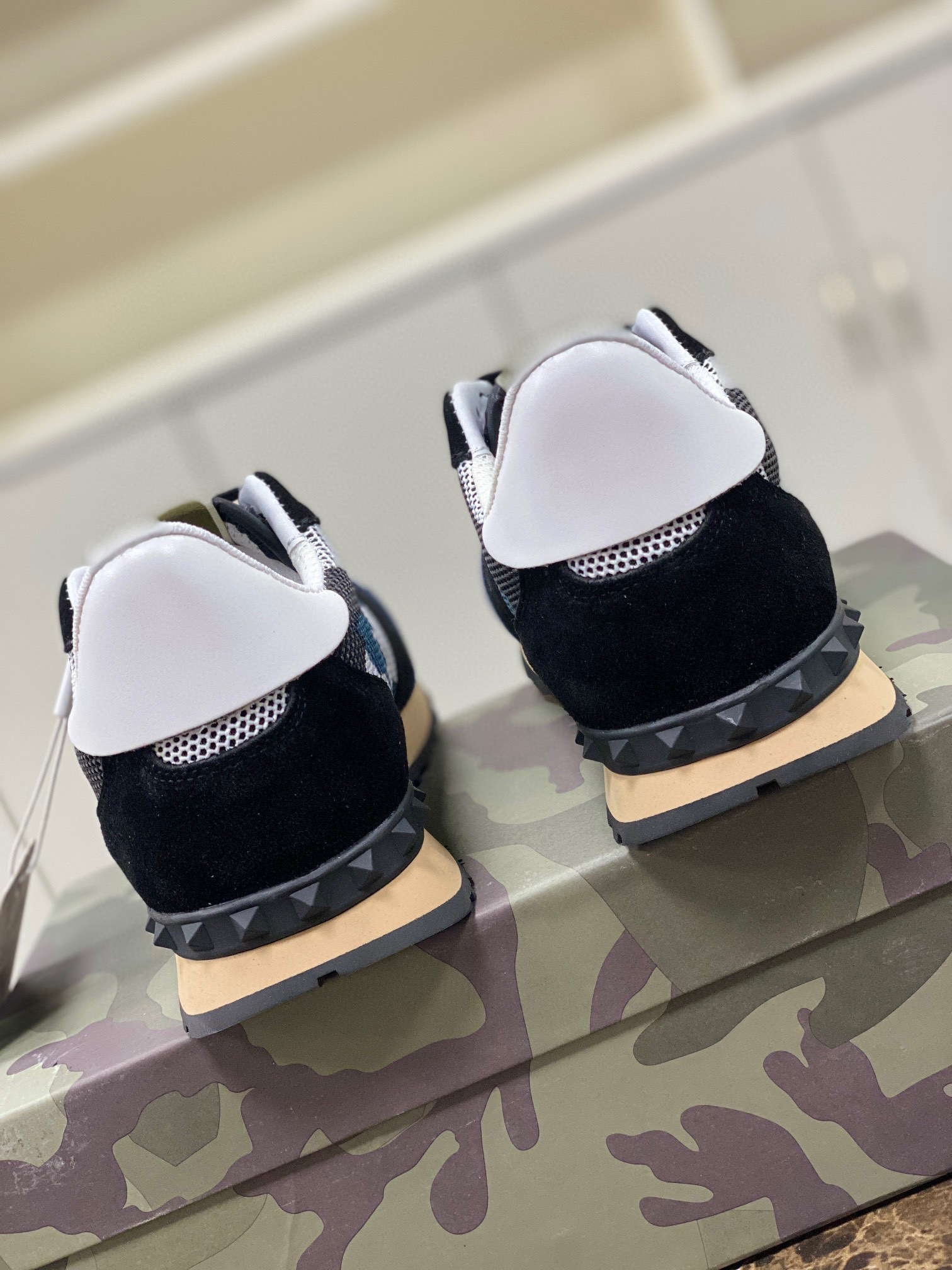 valentino casual sneakers size 38-44 - Image 6