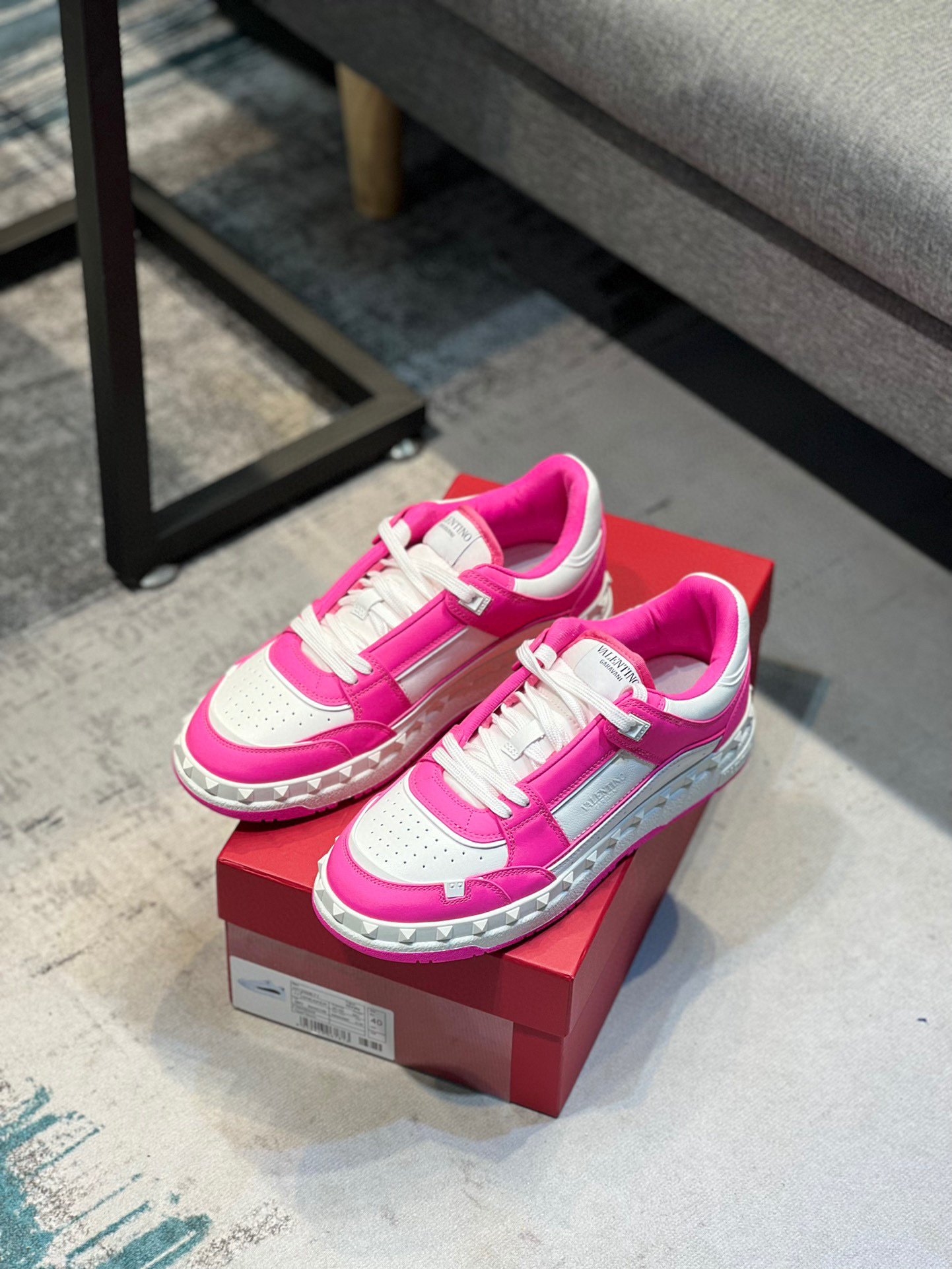 valentino couples sneakers 35-44 in pink and white