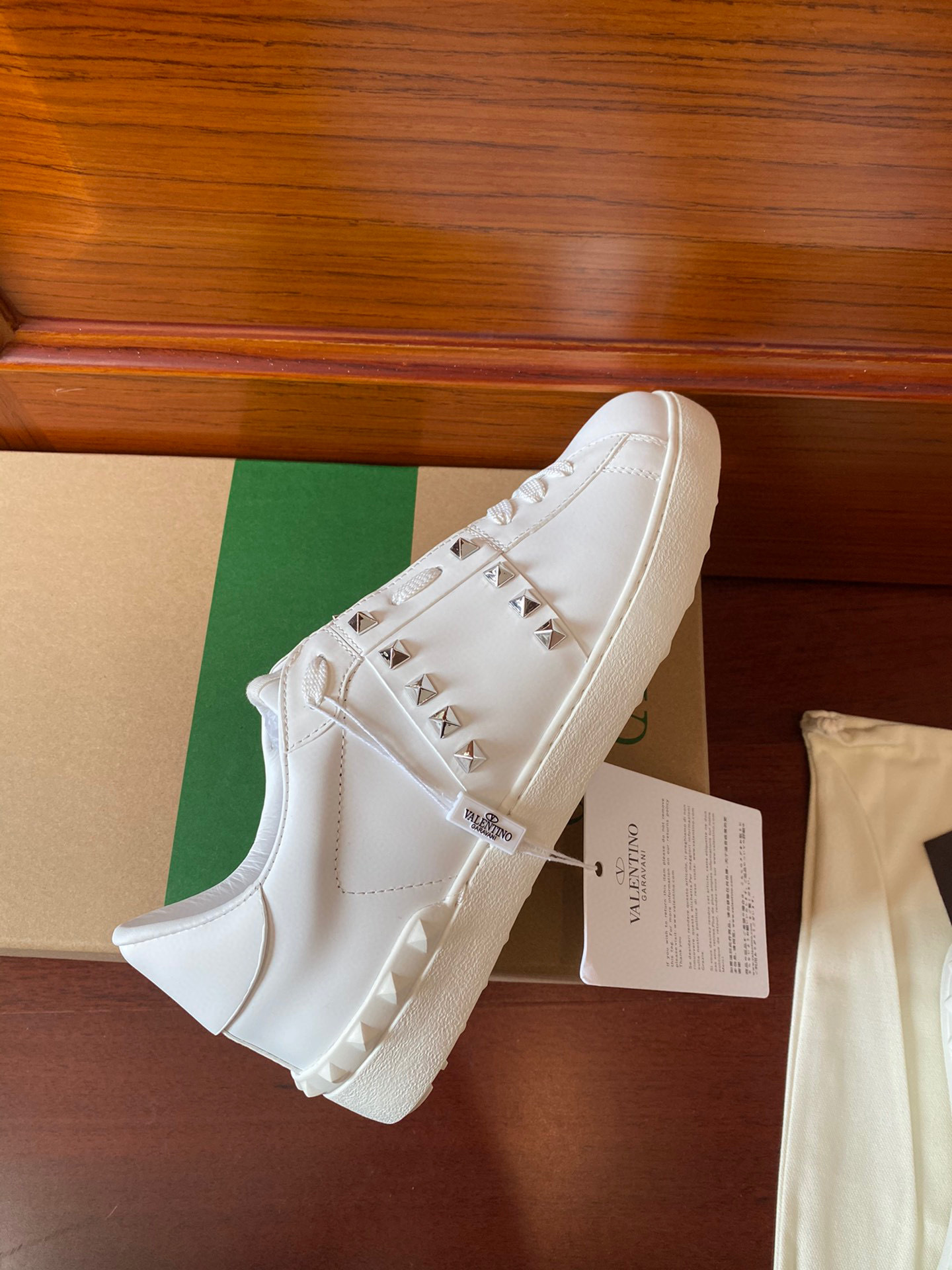 valentino unisex sneakers 35-44 - white with studs - Image 6