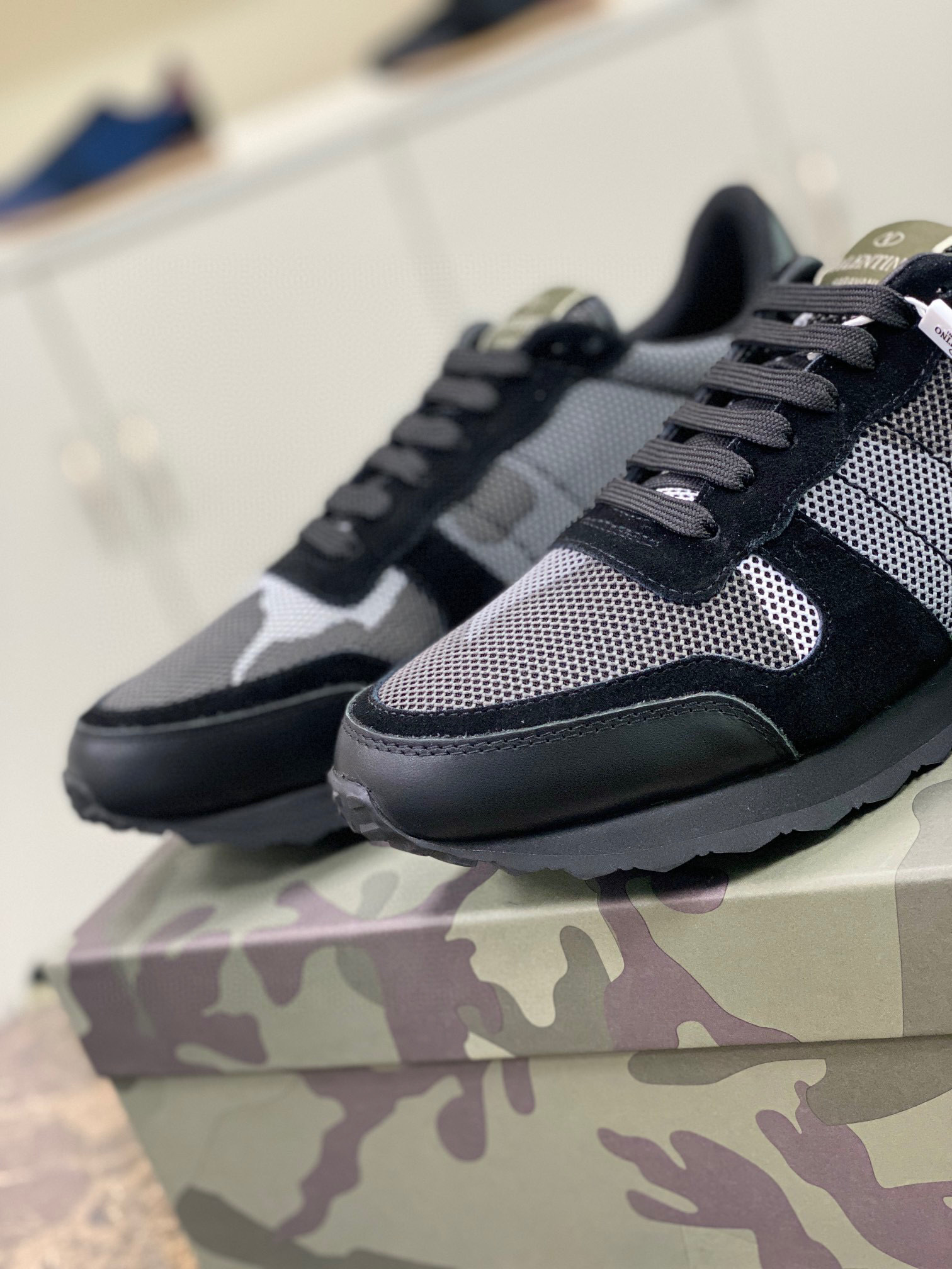 valentino casual sneakers size 38-44 - Image 7