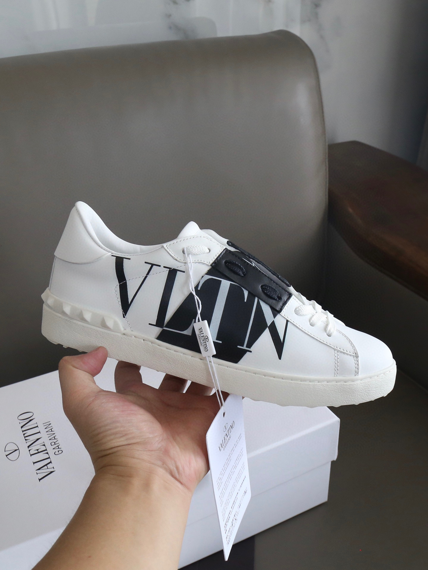 valentino vltn couples sneakers - sizes 35-44 - Image 7