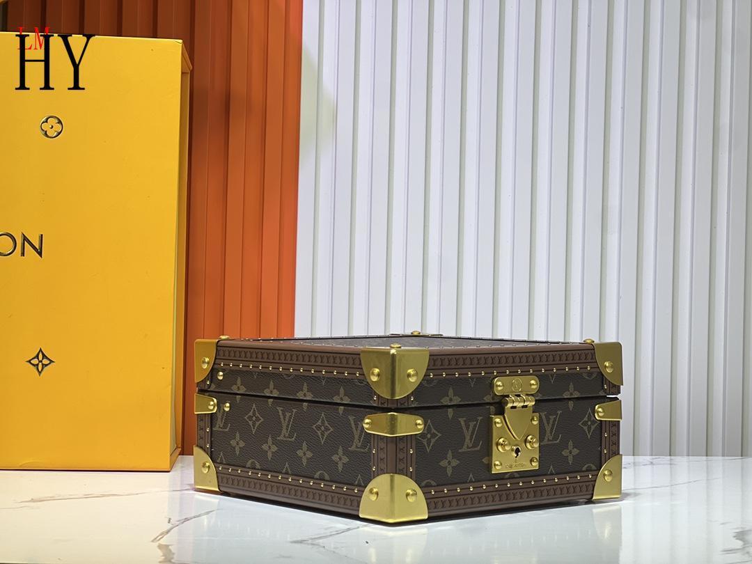 louis vuitton 23x11x23 monogram mini trunk - Image 7