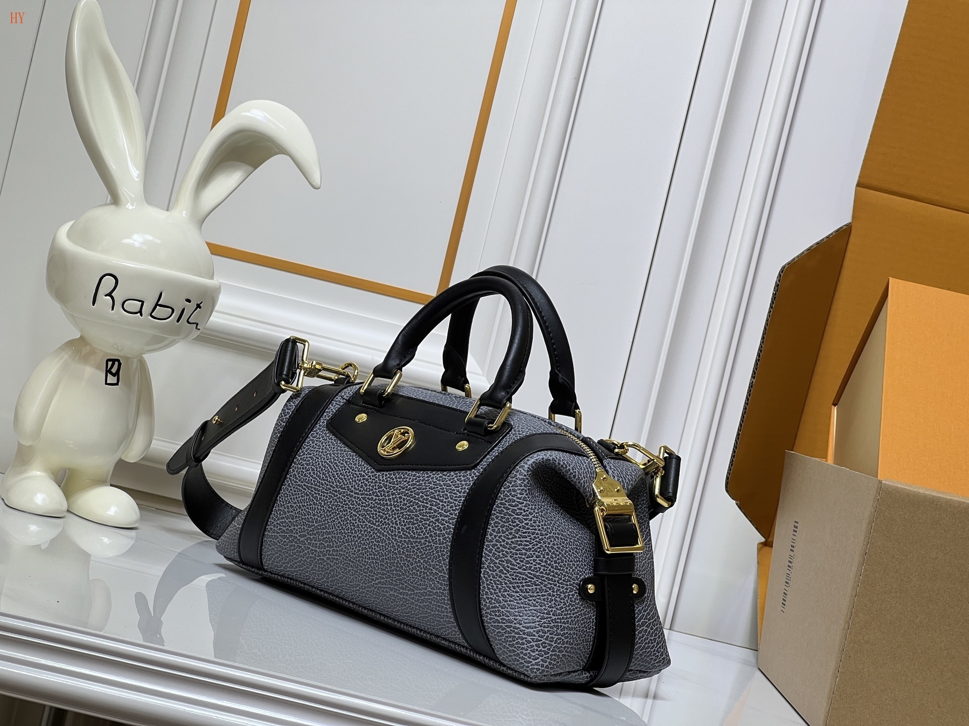 louis vuitton handbag 38*15*15 - model 118012 - Image 7