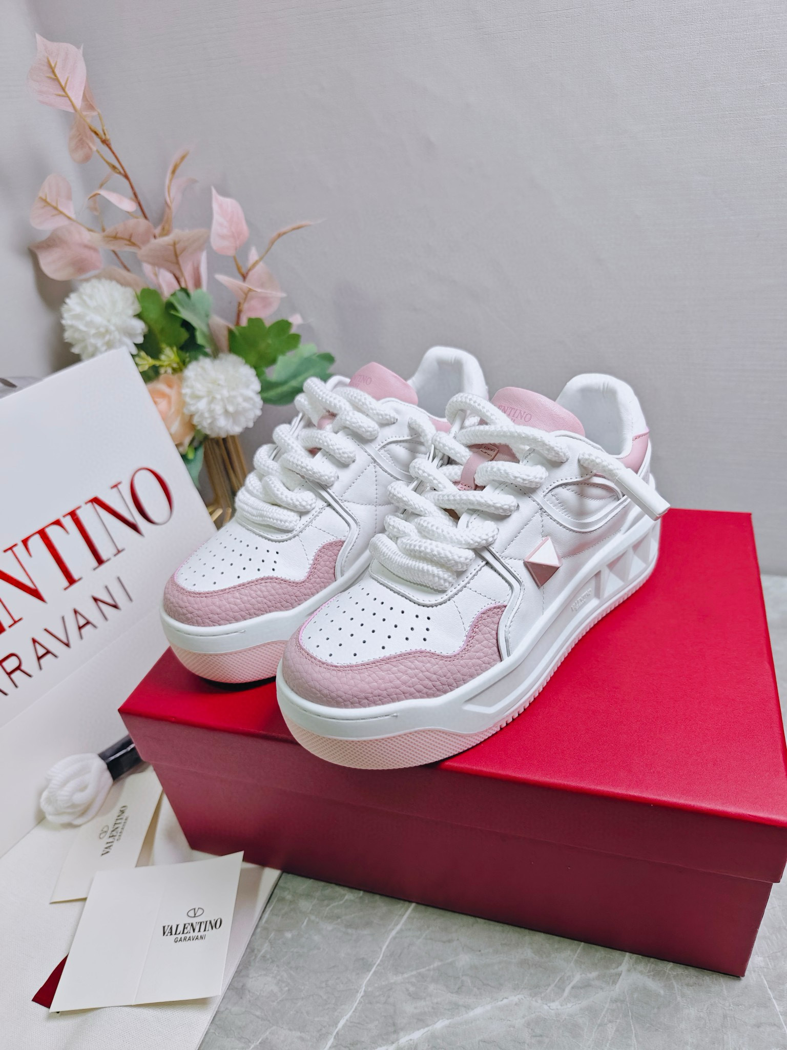 valentino couple sneakers 35/44 - stylish white & pink