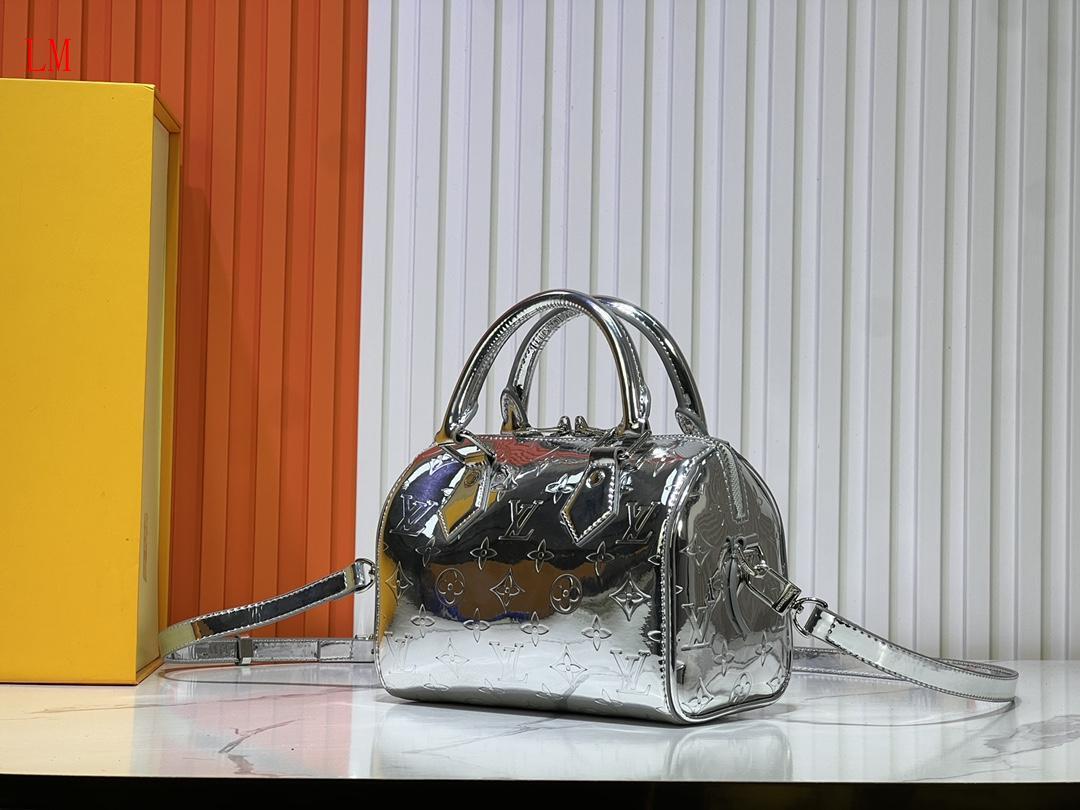 louis vuitton silver monogram mini bag 20.5x13.5x12 cm - Image 7