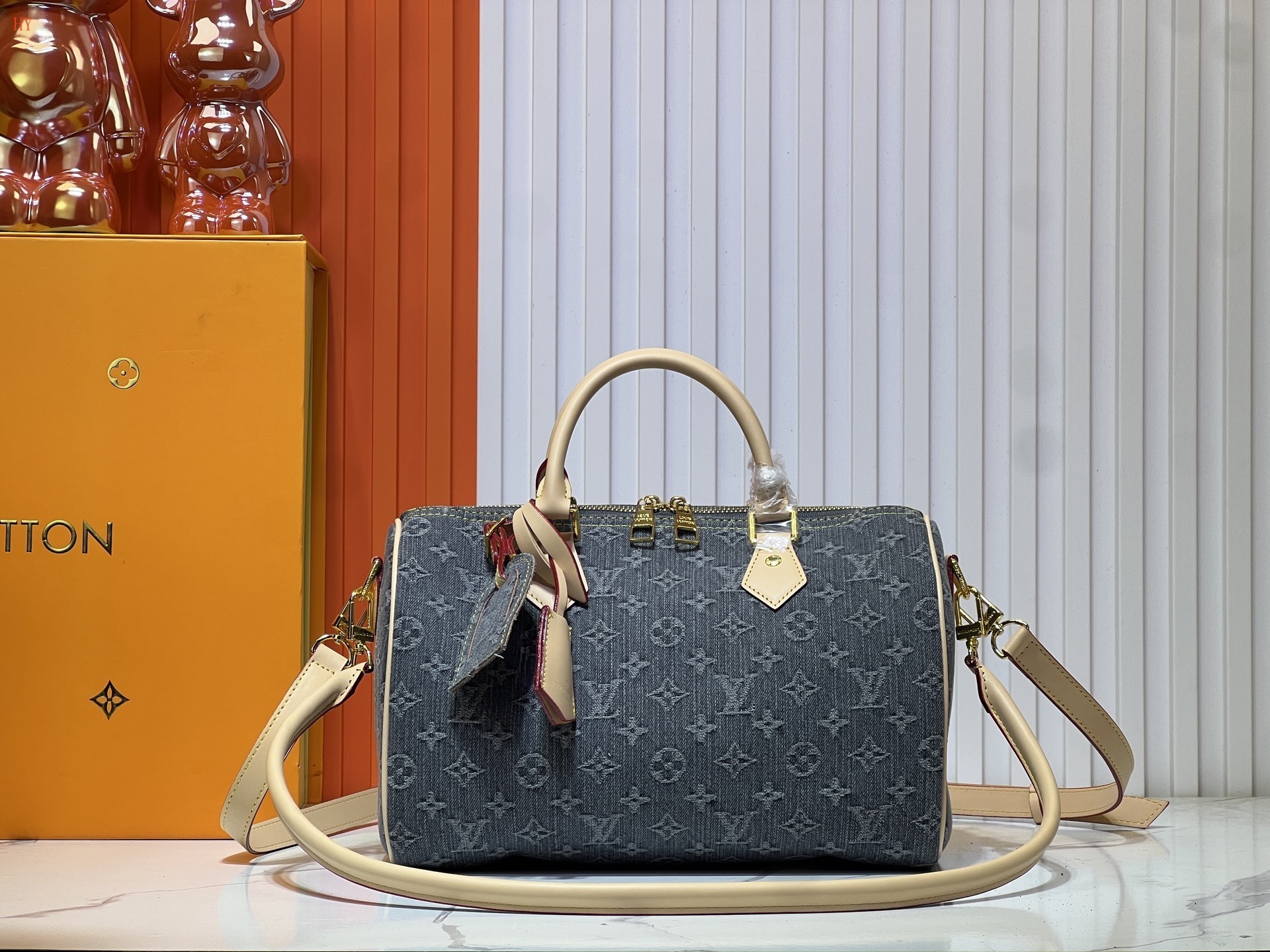 louis vuitton monogram canvas handbag 30*21*17