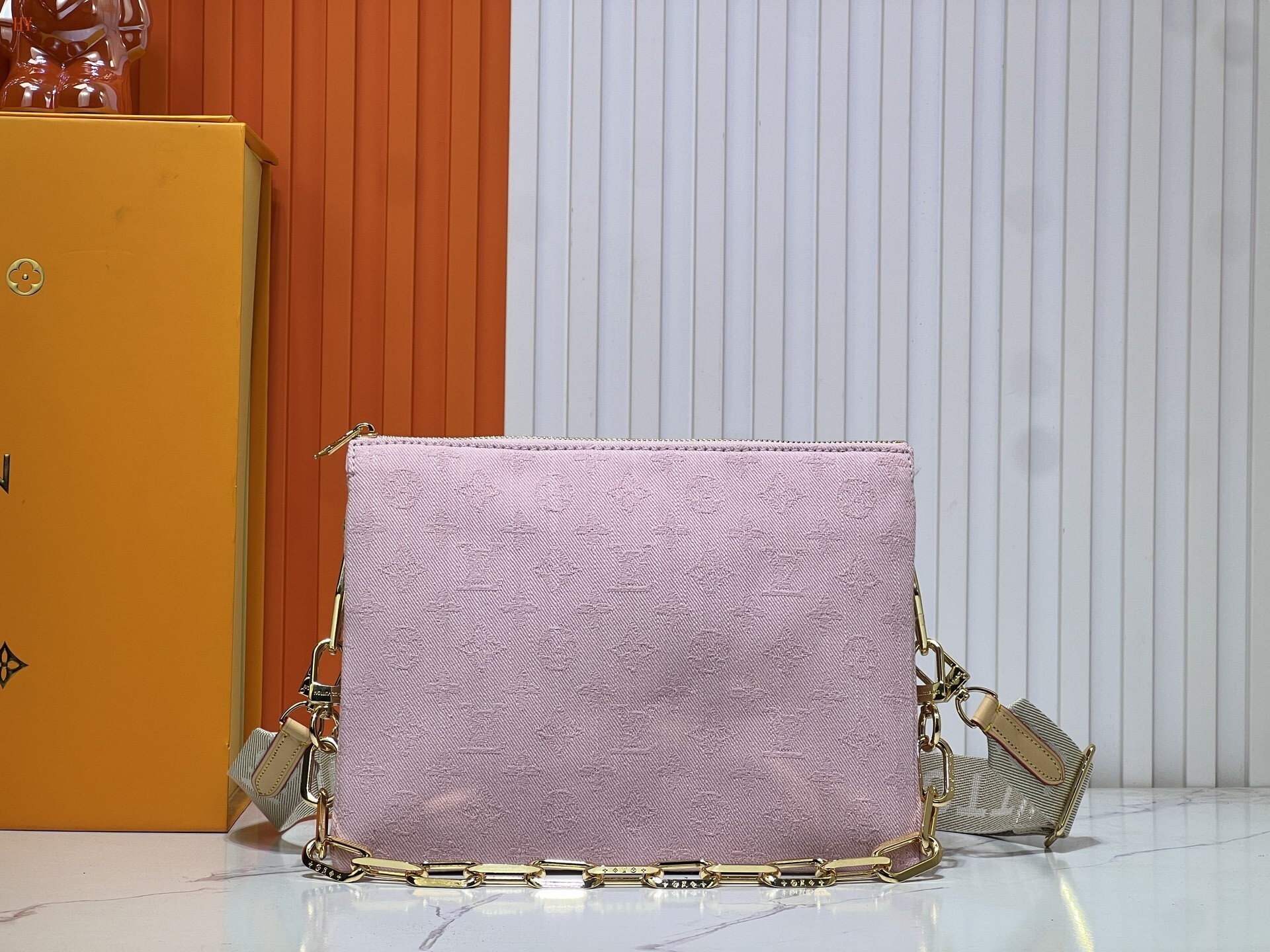 louis vuitton pink monogram clutch 26*20*12